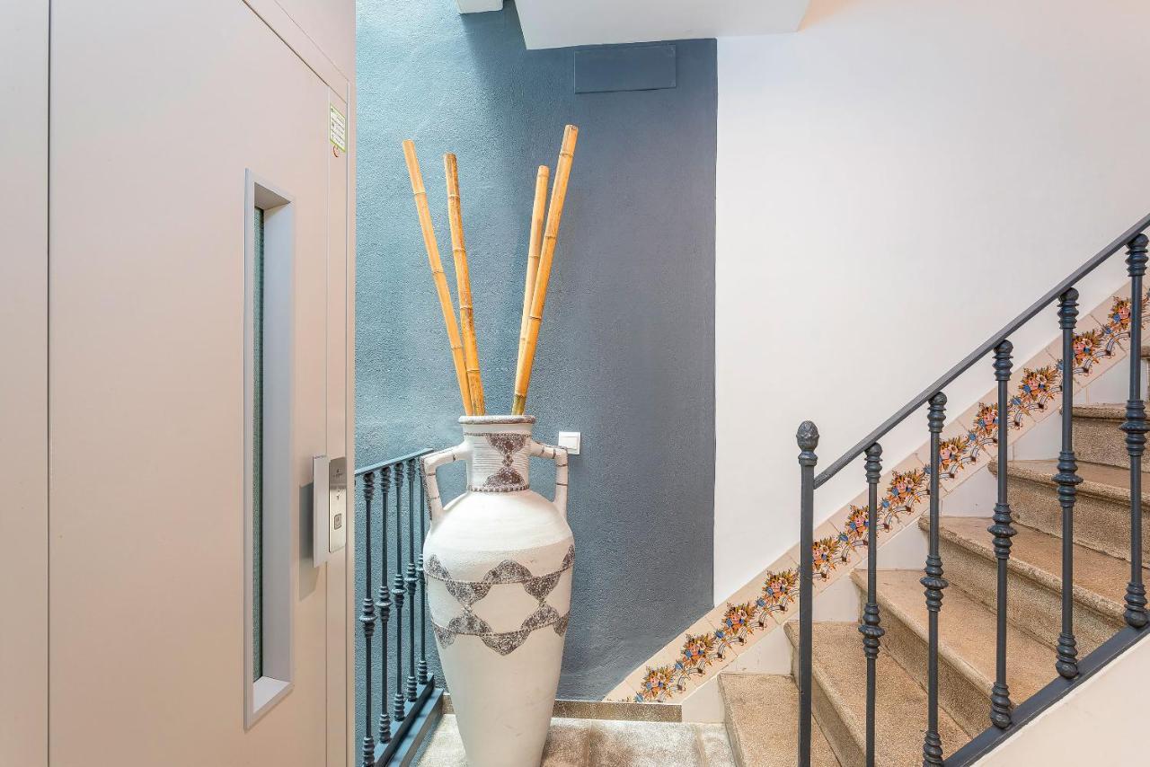 Genteel Home Julio Cesar Seville Exterior photo